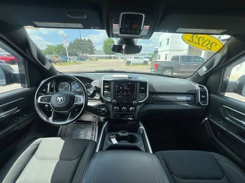 Used 2022 RAM 1500 Big Horn AWD/4WD image 10