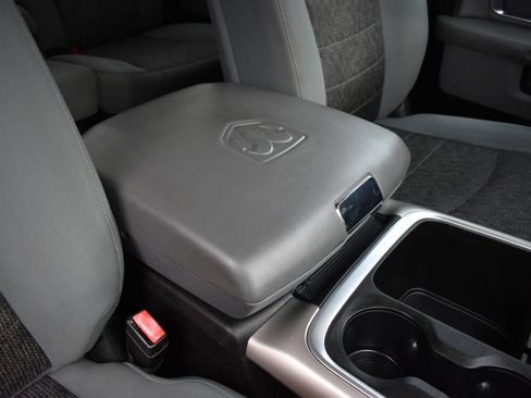 Used 2018 RAM 1500 Big Horn image 27