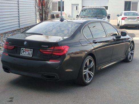 Used 2018 BMW 750i xDrive w/ Executive Package image 3