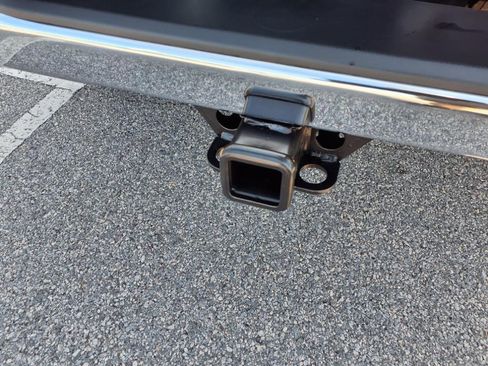 Used 2025 Chevrolet Silverado 1500 LT image 7