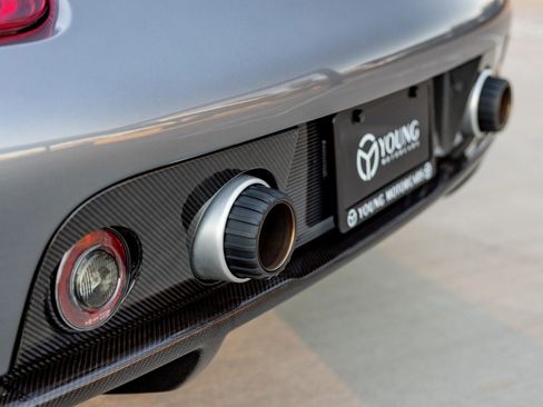 Used 2004 Porsche Carrera GT image 36