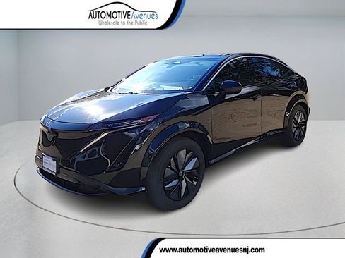 Used 2023 Nissan Ariya FWD image 1