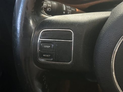 Used 2015 Jeep Wrangler Unlimited Sport w/ Quick Order Package 24S AWD/4WD image 23