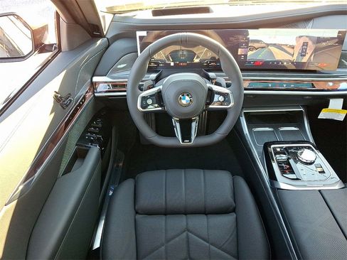 New 2026 BMW 760i xDrive 760i xDrive w/ Executive Package image 2