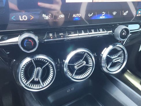 New 2025 Chevrolet Blazer EV LT image 15