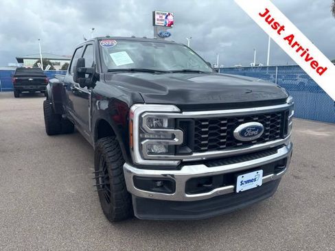 Used 2023 Ford F350 Lariat w/ Lariat Ultimate Package AWD/4WD image 7