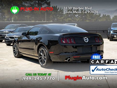 Used 2014 Ford Mustang GT Premium w/ Electronics Package RWD image 2