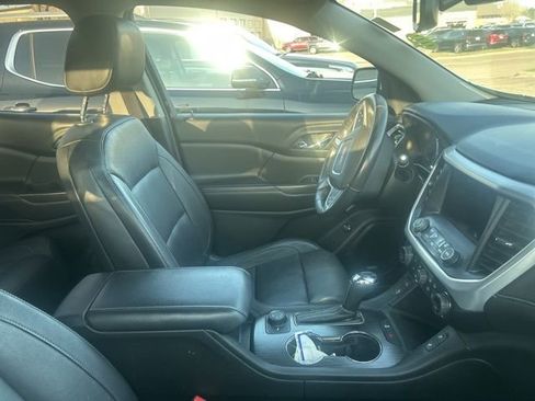 Used 2017 GMC Acadia SLT AWD/4WD image 7