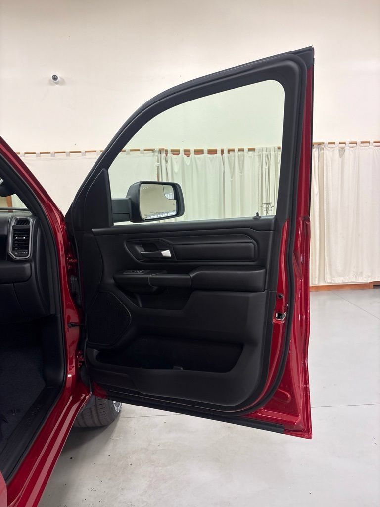 New 2026 RAM 1500 Express AWD/4WD image 26