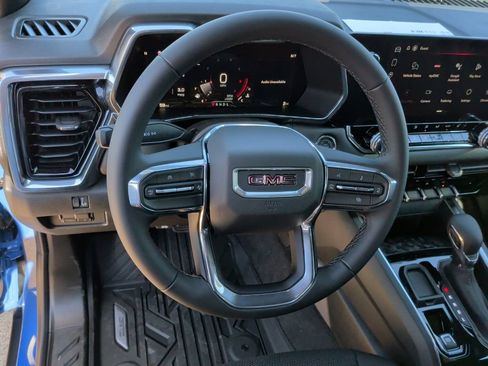 New 2026 GMC Canyon Elevation w/ Convenience Package image 16