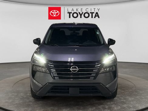 Used 2024 Nissan Rogue S FWD image 14