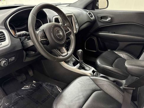 Used 2021 Jeep Compass Latitude image 12