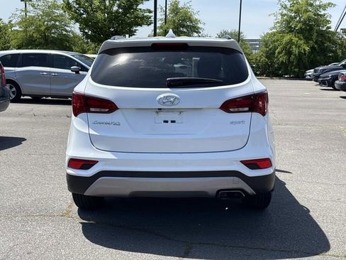 Used 2017 Hyundai Santa Fe Sport FWD image 3