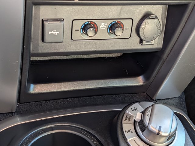 Used 2023 Toyota 4Runner Limited AWD/4WD image 18