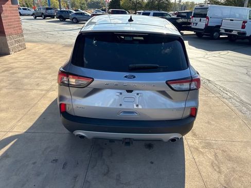 Used 2022 Ford Escape SEL w/ Class II Trailer Tow Package image 6