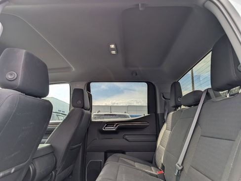 Used 2022 Chevrolet Silverado 1500 LT image 9