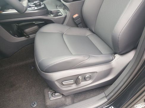 New 2026 Subaru Solterra image 9