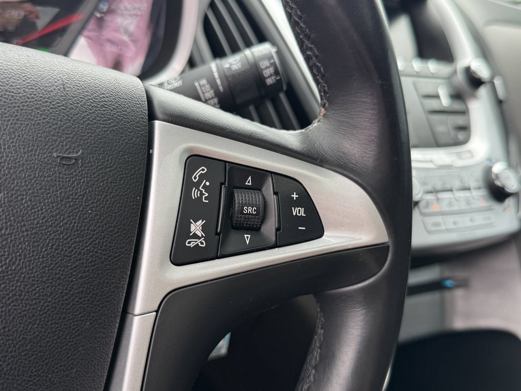 Used 2012 Chevrolet Equinox LTZ AWD/4WD image 25