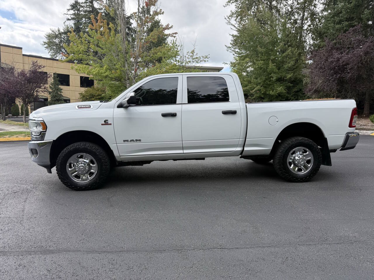 Used 2020 RAM 2500 Tradesman AWD/4WD image 2