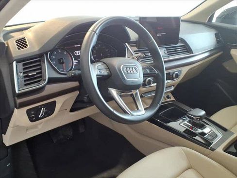 Certified 2023 Audi Q5 2.0T Premium w/ Convenience Package AWD/4WD image 9