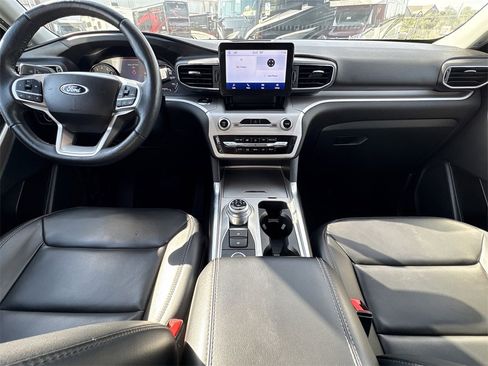 Used 2023 Ford Explorer XLT w/ Equipment Group 202A image 26