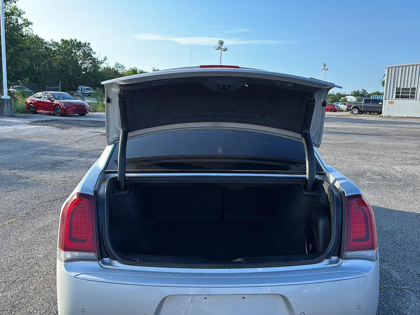 Used 2023 Chrysler 300 S RWD image 14