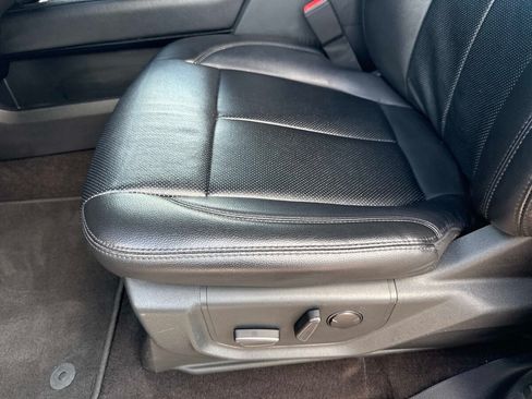 Used 2020 Ford Expedition XLT w/ Equipment Group 202A RWD image 19