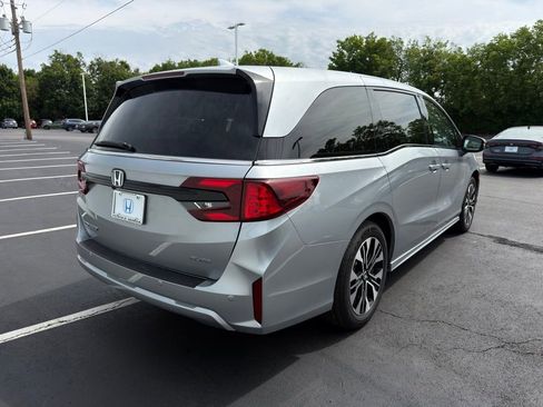 Certified 2026 Honda Odyssey Elite image 5