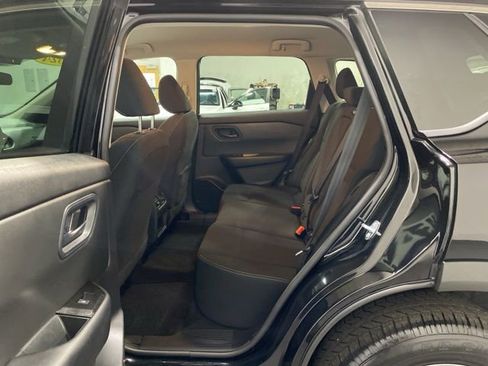 Certified 2024 Nissan Rogue S image 24