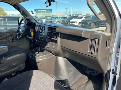 Used 2024 Chevrolet Express 2500 w/ Driver Convenience Package image 28