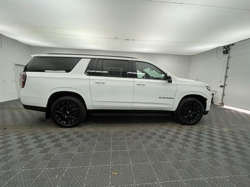 Used 2022 Chevrolet Suburban RST w/ Sport Performance Package image 5