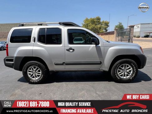 Used 2015 Nissan Xterra S image 9