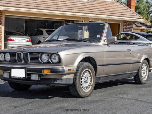 Used 1989 BMW 325i Convertible RWD image 14