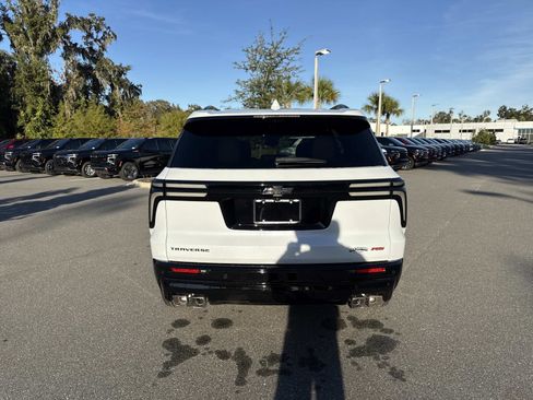 New 2026 Chevrolet Traverse RS image 4
