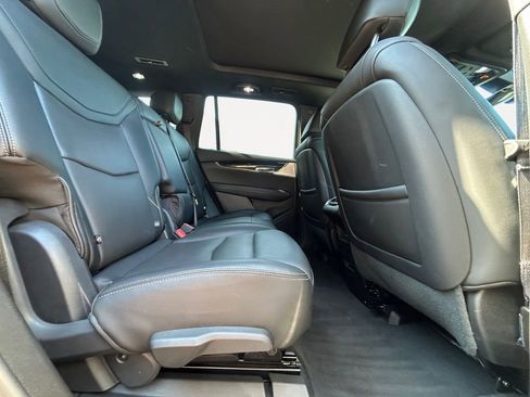 Used 2024 Cadillac XT6 Premium Luxury image 11