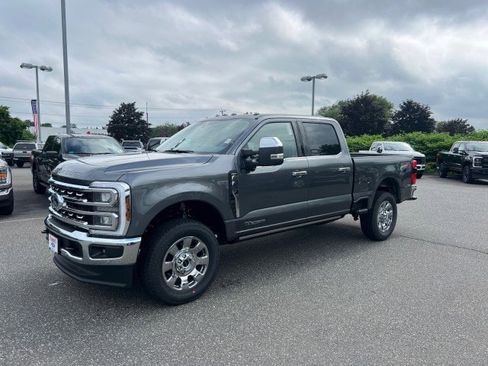 New 2025 Ford F350 Lariat w/ Lariat Ultimate Package image 3