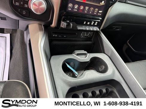 Used 2019 RAM 1500 Laramie w/ Sport Appearance Package image 14