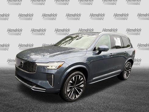 Certified 2026 Volvo XC90 B6 Plus AWD/4WD image 5