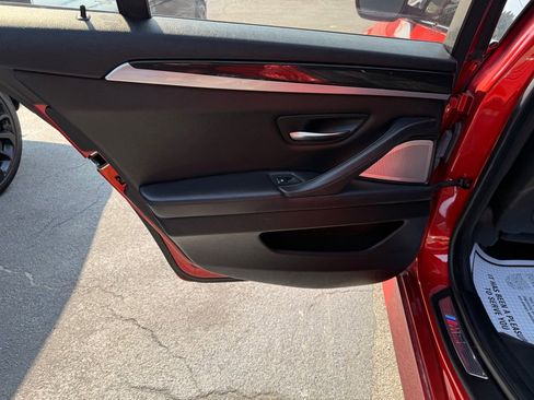 Used 2013 BMW M5 image 73