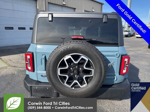 Used 2023 Ford Bronco Outer Banks image 11