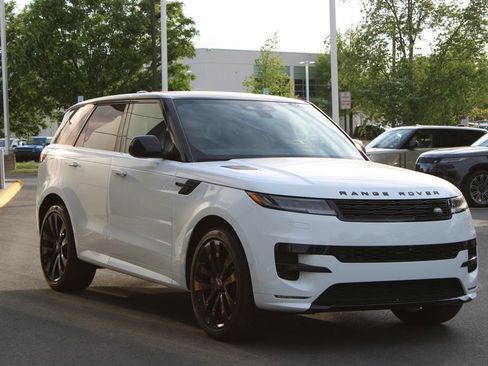 Used 2025 Land Rover Range Rover Sport Dynamic SE AWD/4WD image 5