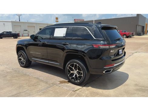 Used 2025 Jeep Grand Cherokee Summit AWD/4WD image 6
