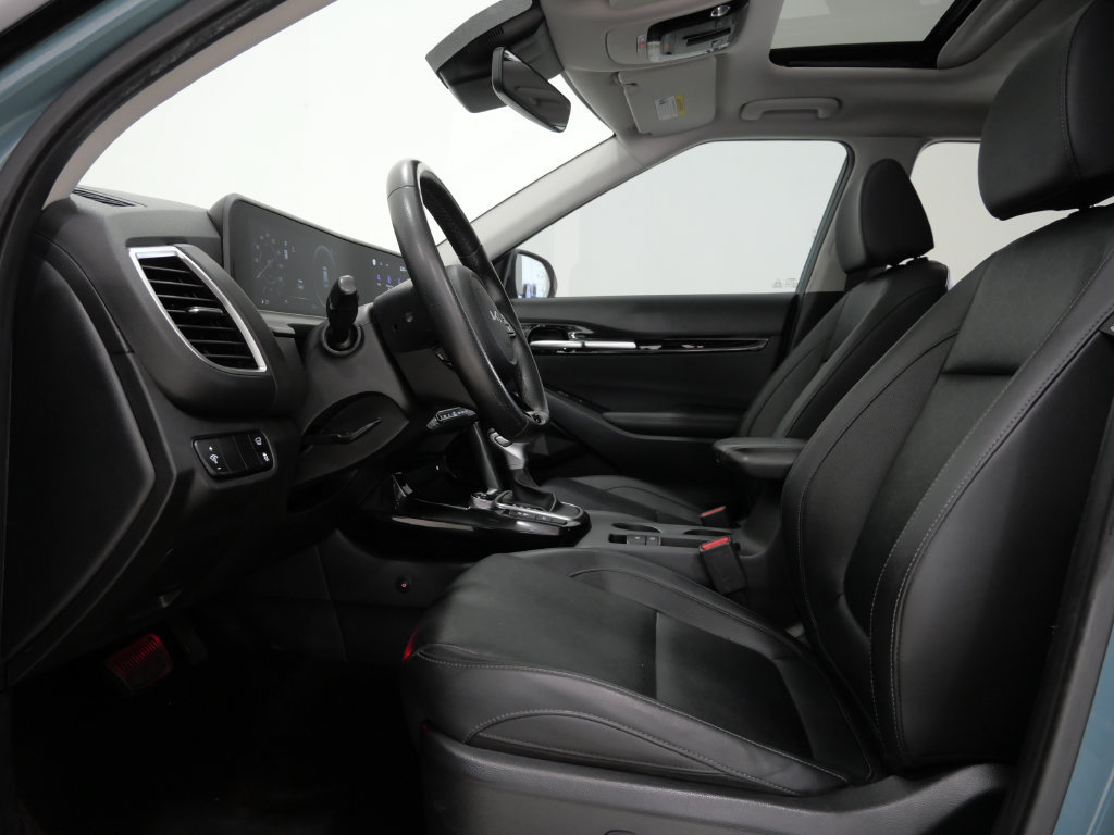 Used 2024 Kia Seltos SX w/ SX Sunroof Package AWD/4WD image 13