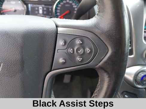 Used 2017 Chevrolet Suburban Premier image 12