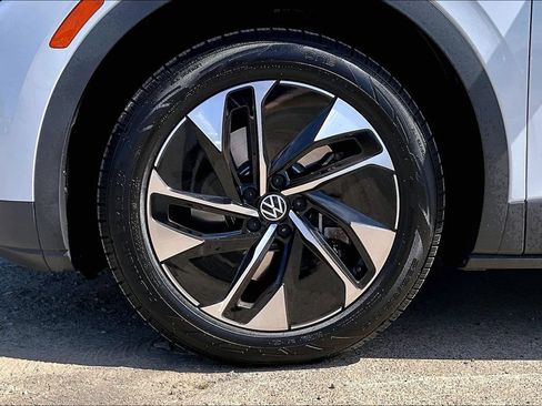 Used 2022 Volkswagen ID.4 Pro RWD image 12