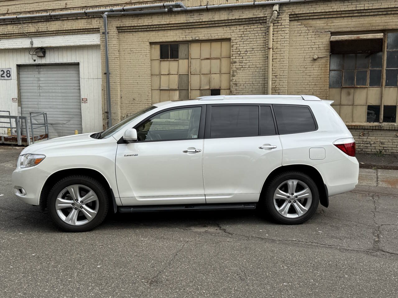 Used 2008 Toyota Highlander Limited AWD/4WD image 4