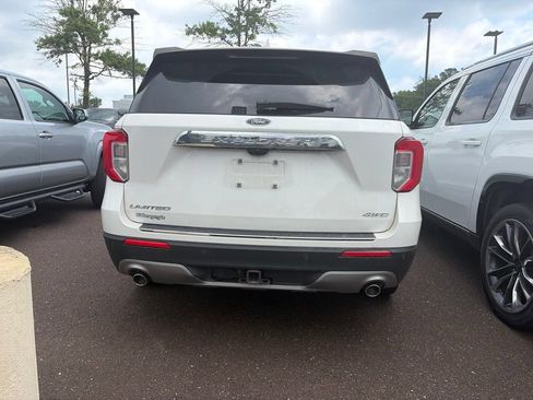 Used 2022 Ford Explorer Limited w/ Equipment Group 301A AWD/4WD image 7
