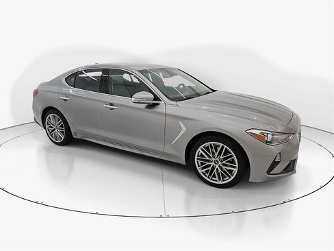 Used 2021 Genesis G70 2.0T image 4