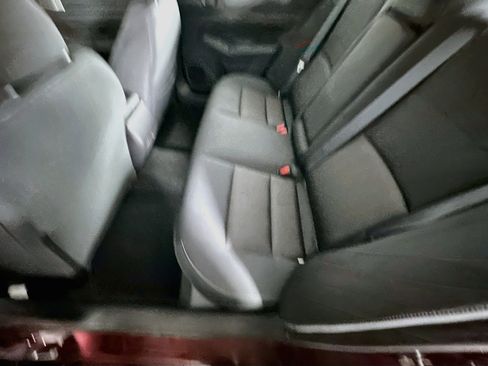 Used 2024 Nissan Altima 2.5 SV FWD image 25
