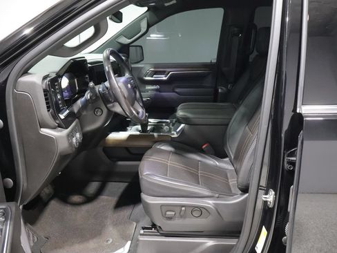 Used 2023 Chevrolet Silverado 1500 High Country AWD/4WD image 12